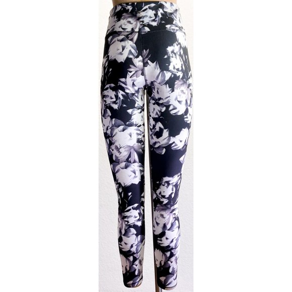 NWOT Balance Collection Black & White Floral High Waisted Activewear Leggings M - Picture 4 of 6